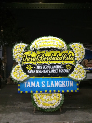 Papan Bunga Duka di Air Putih